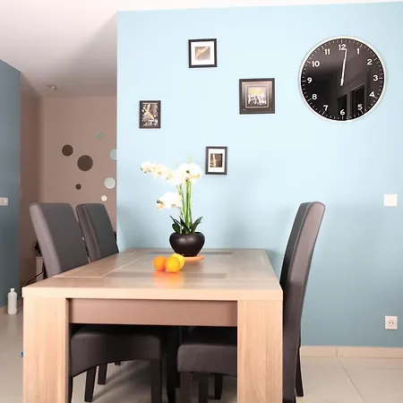 L'avant Scene Tresums